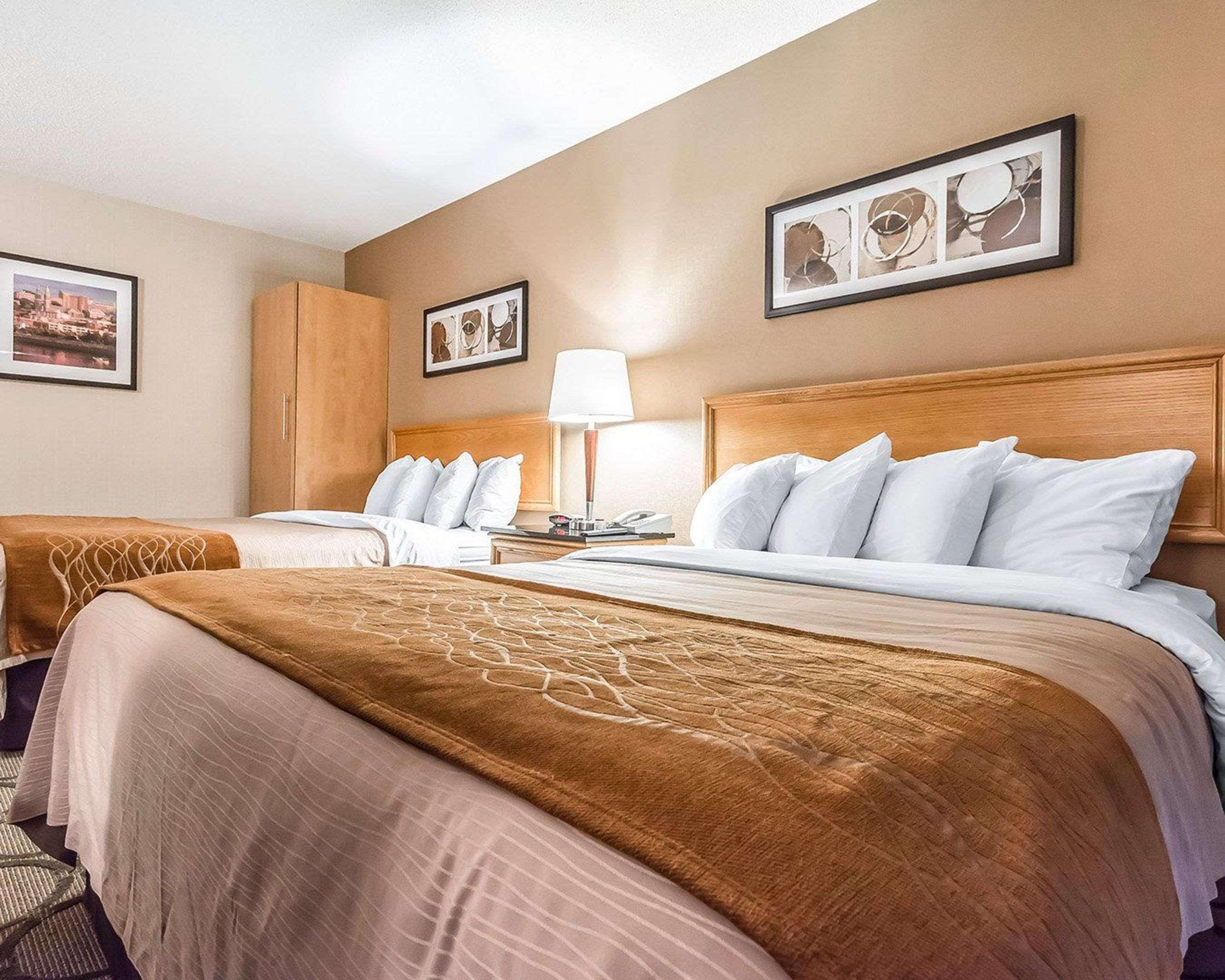 Comfort Inn Ривьер-дю-Лу Экстерьер фото
