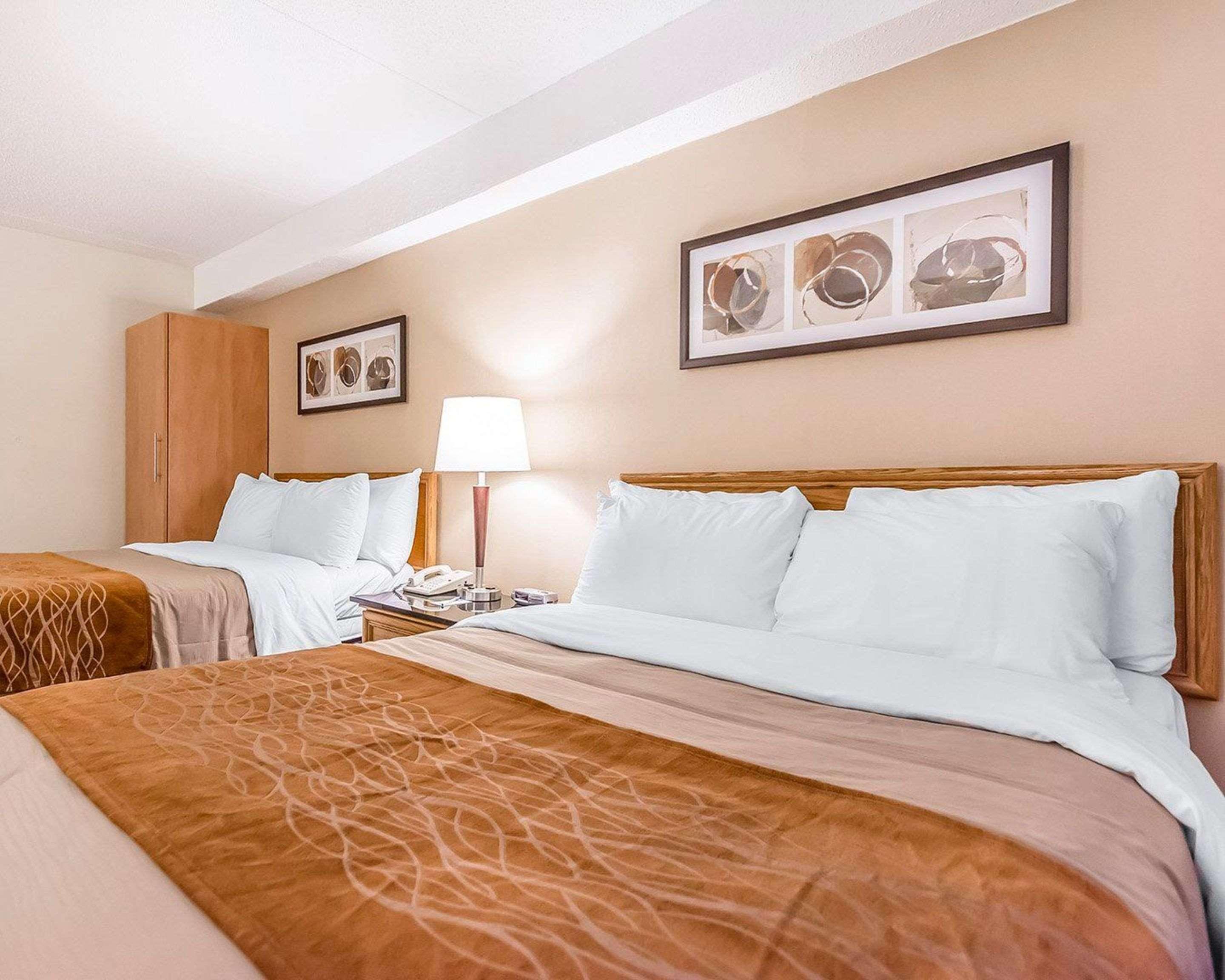 Comfort Inn Ривьер-дю-Лу Экстерьер фото