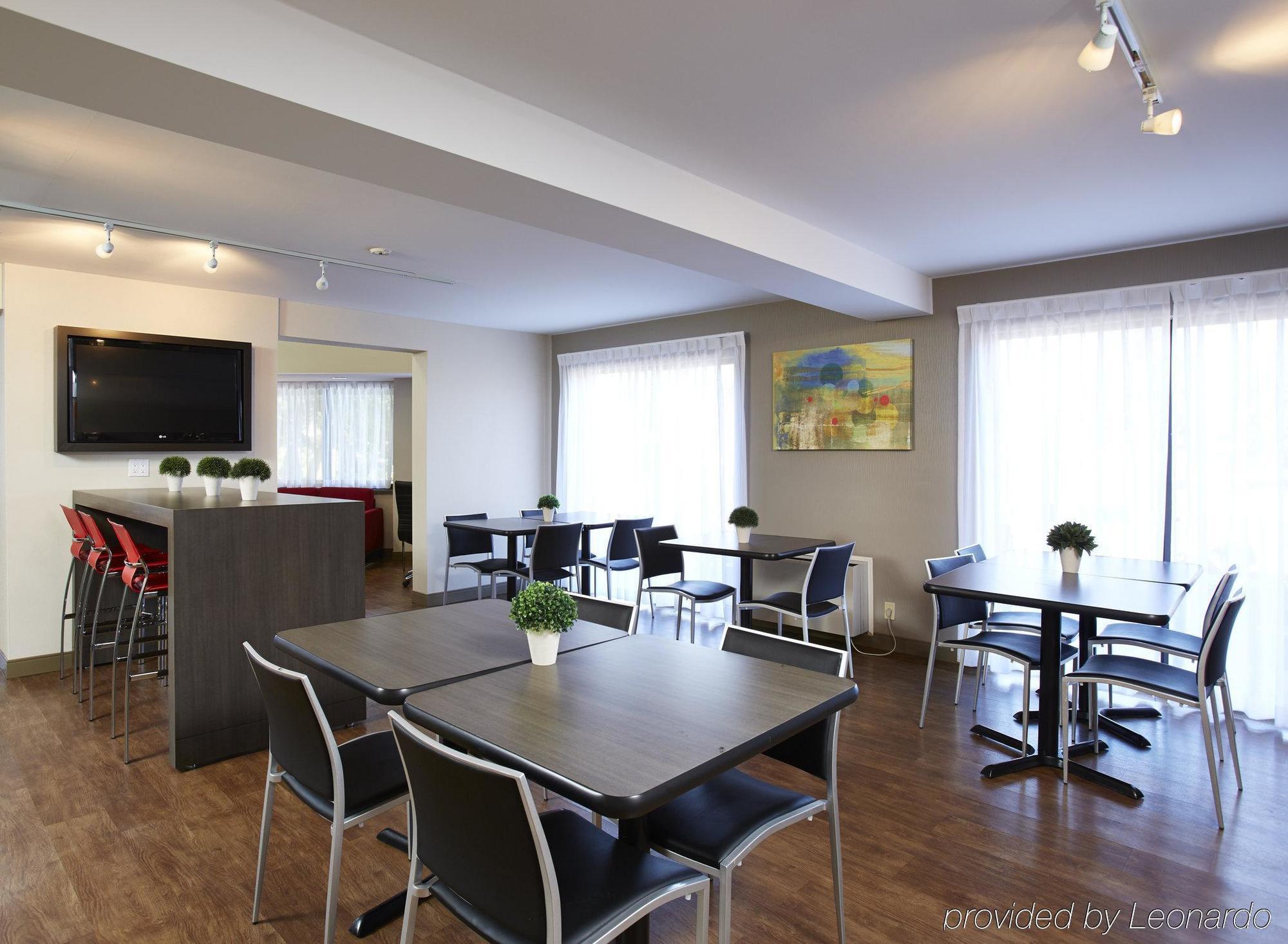 Comfort Inn Ривьер-дю-Лу Экстерьер фото